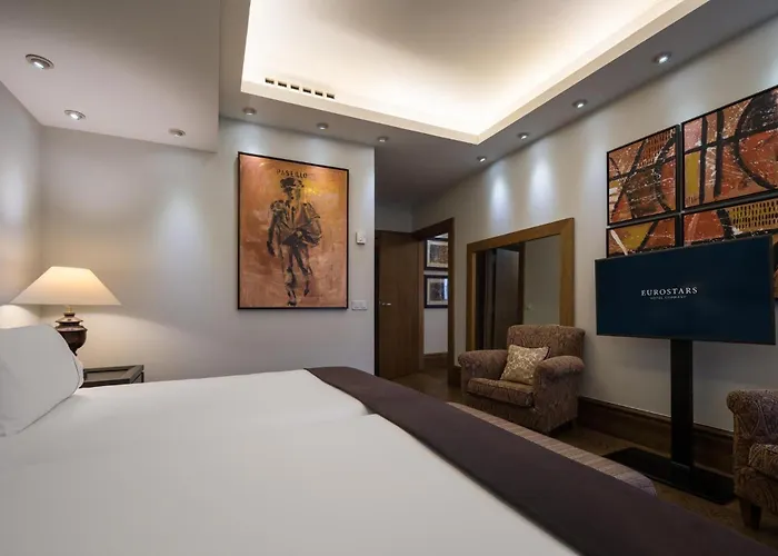 Eurostars Al-Ándalus Palace